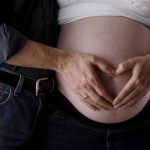 تاثیرات افکار و رفتار پدر و مادر بر جسم و روان جنین در دوران بارداری
